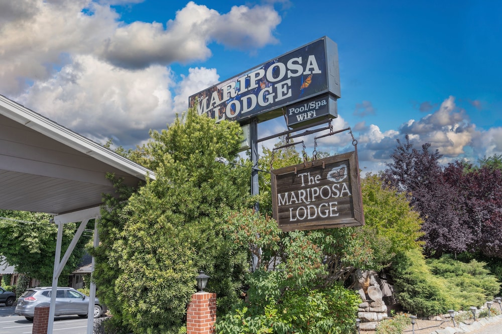 Mariposa Lodge 5/47