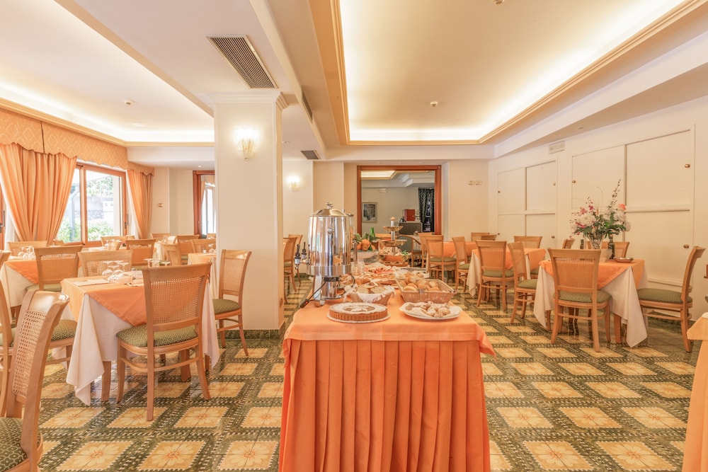 Hotel La Pergoletta 24/36