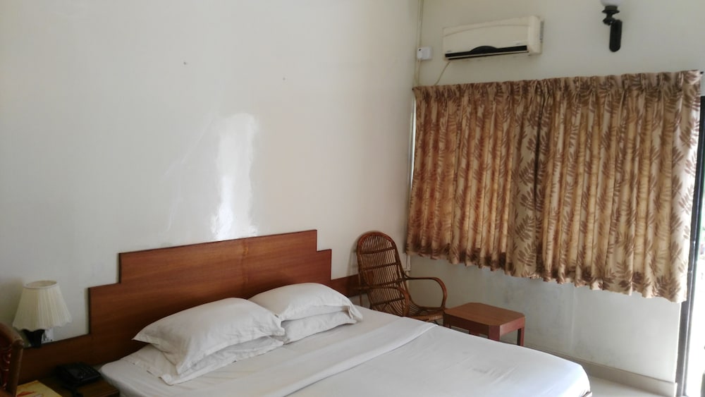 SWAGATH HOLIDAY RESORTS 12/34