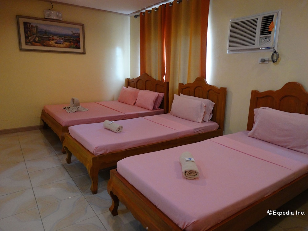 Rodolfo Royale Hotel 9/55