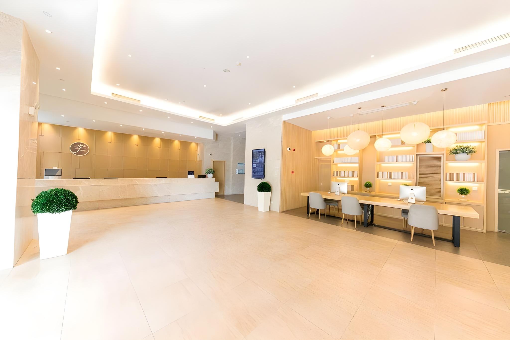 Ji Hotel Kunshan Development District Qianjin East Road 15/47