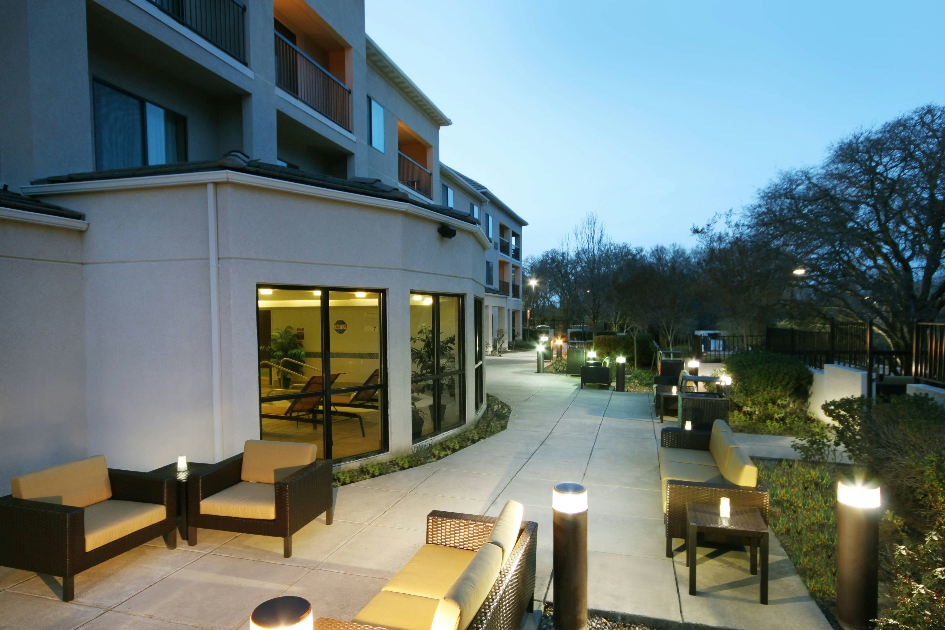 Courtyard Roseville 3/13