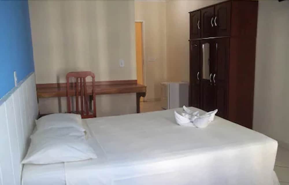 Acropolis Marina Hotel 25/57