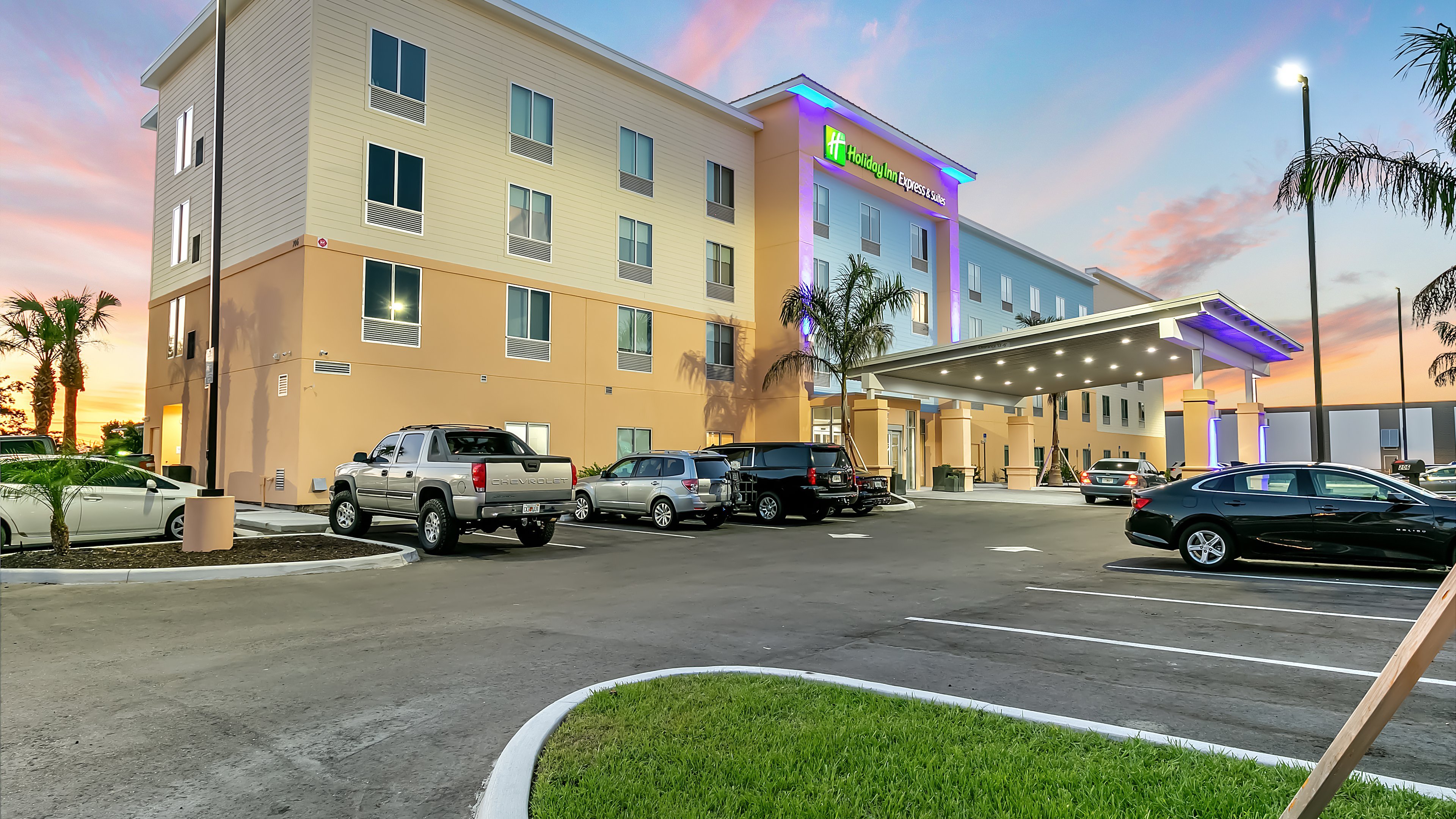 Holiday Inn Express & Suites Nokomis Sarasota South 22/24