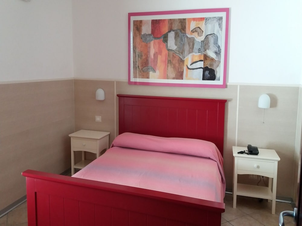 Condo, Bunk Bed, Sofa, Lobby Zone