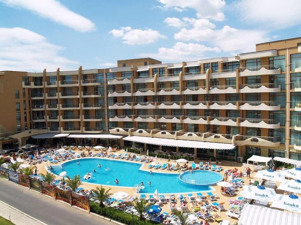 Grenada Apartments 2/51
