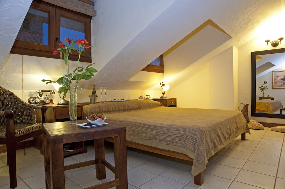 Hotel Triskel 5/50