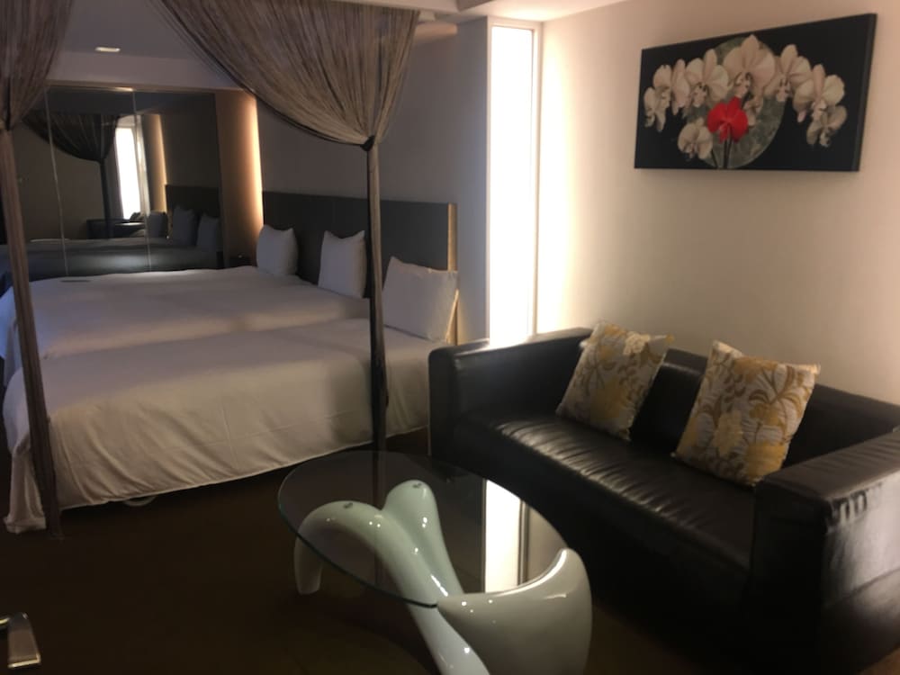 Forward Hotel Nangang 48/70