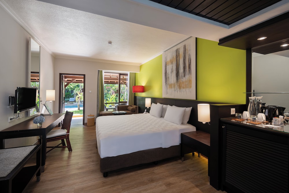 Courtyard, Double Bed, Pool Access