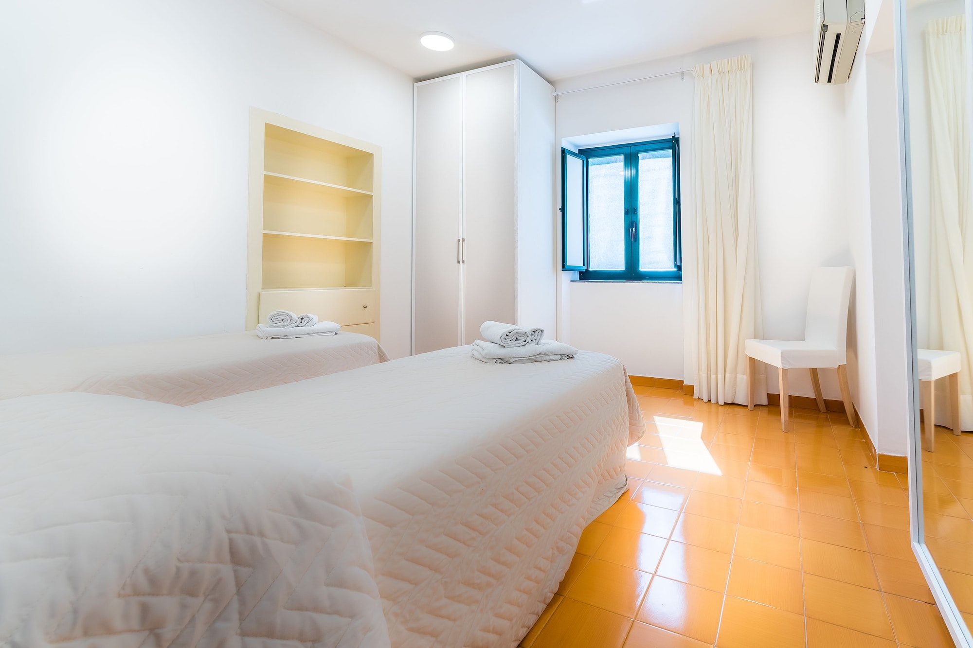 2 BEDROOMS, PANORAMIC, APARTMENT, SEA VIEW, PATIO
