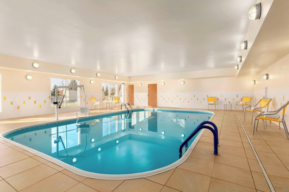 Fairfield Inn & Suites Saginaw 20/45