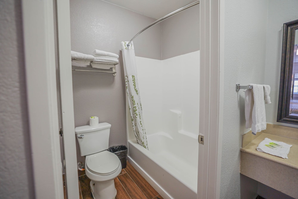 Motel6 Tustin, CA – Orange County 27/32