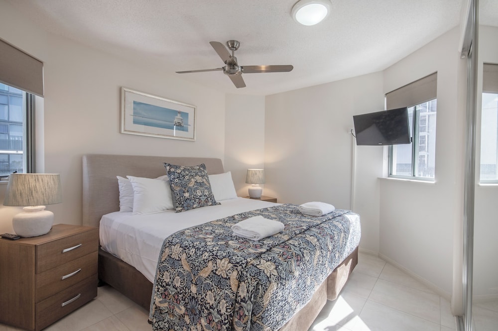 DELUXE, APARTMENT
