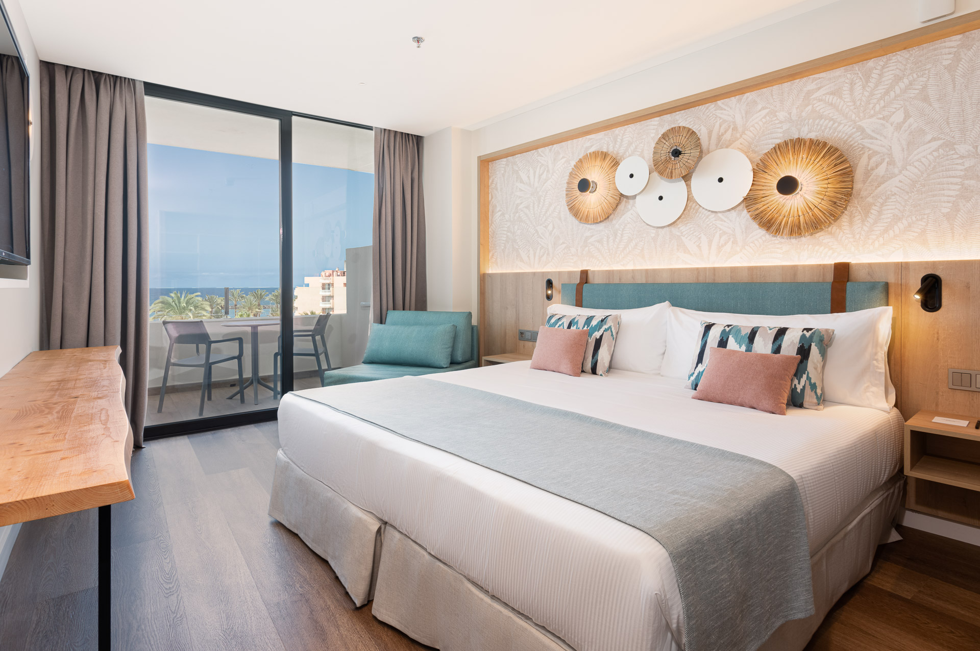 ROOM, DOUBLE OR TWIN BED, SEA VIEW