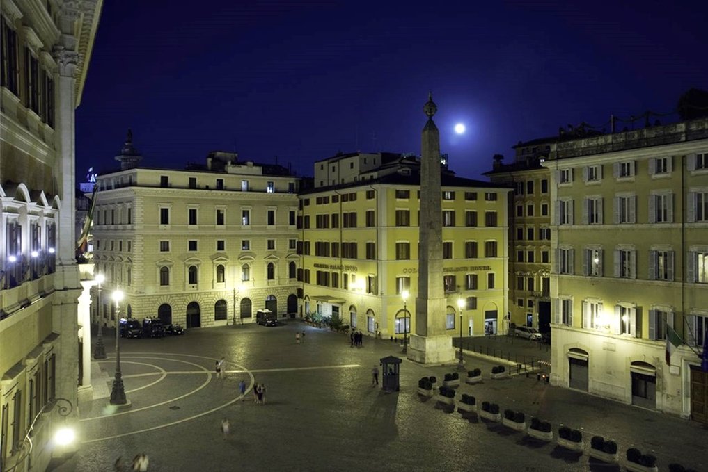 Colonna Palace Hotel 44/47