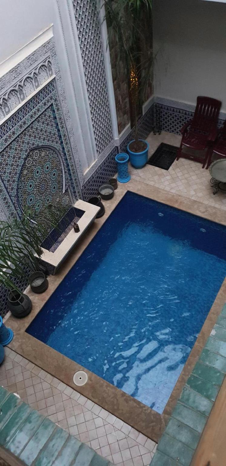 Riad Nouhal 28/38