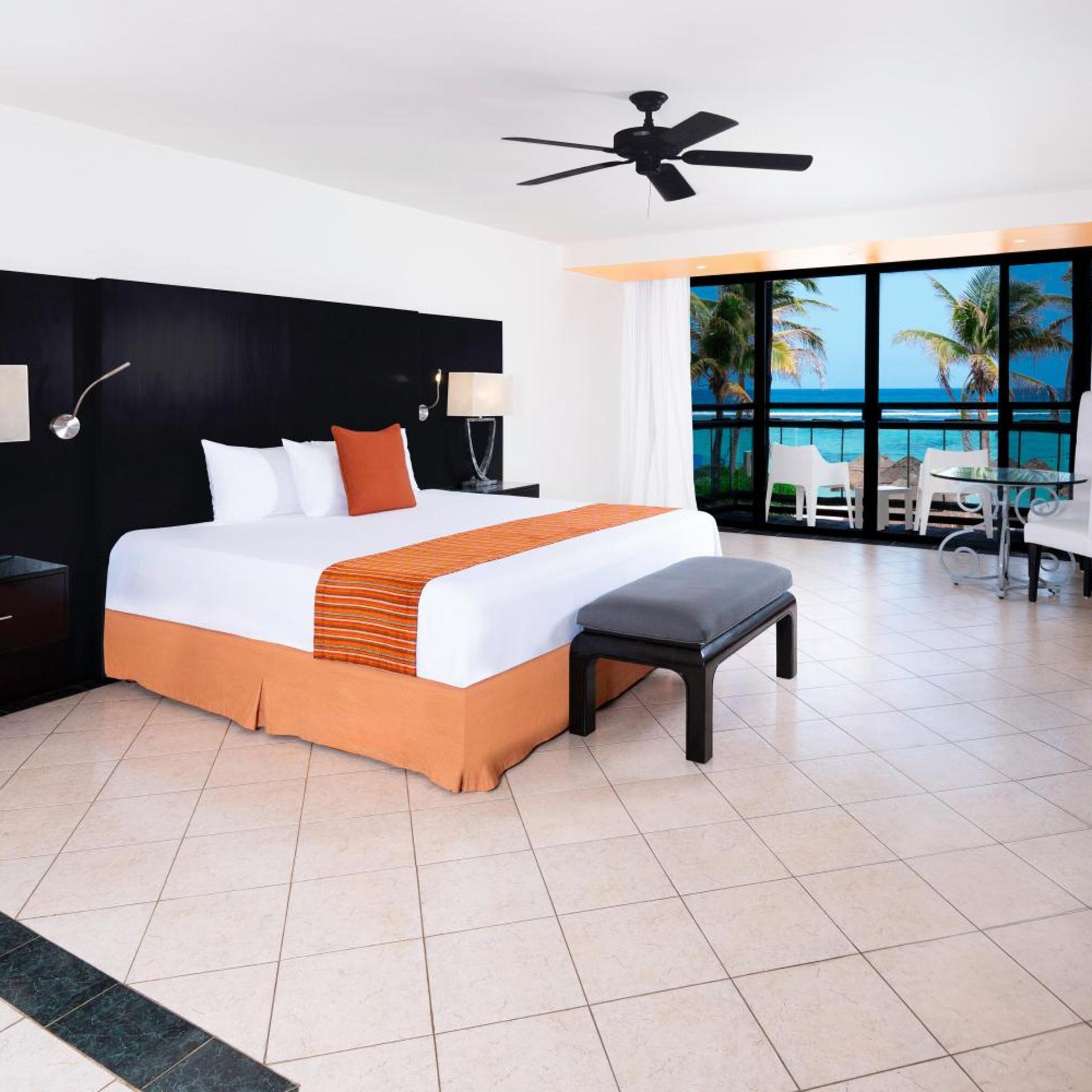 Superior, Beach Front