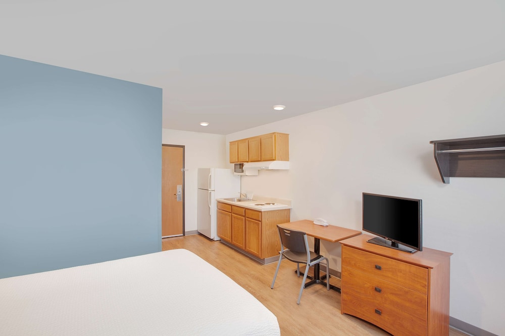 Woodspring Suites Springdale 24/30