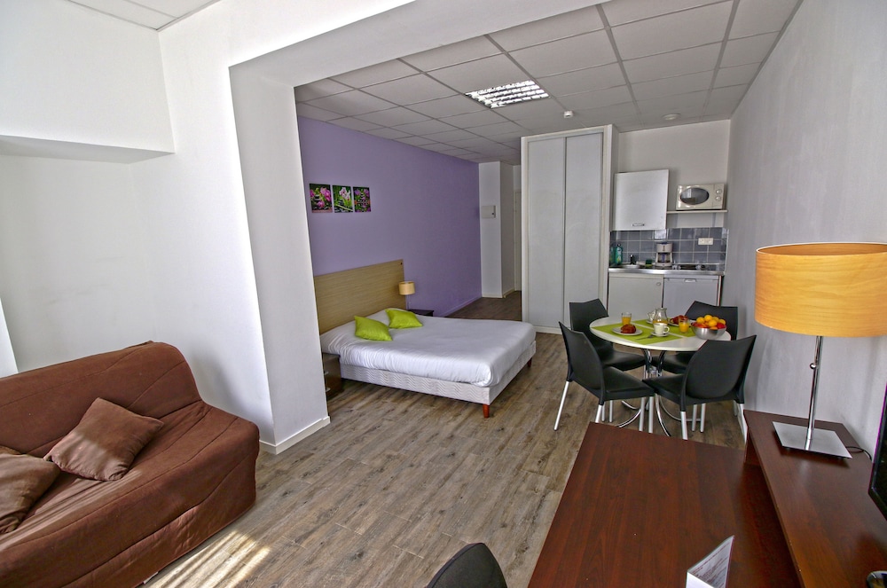 APPART HOTEL MACON LE COURS MOREAU 9/30