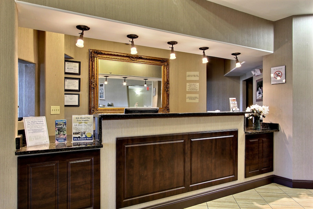 Magnolia Inn Suites 5/50