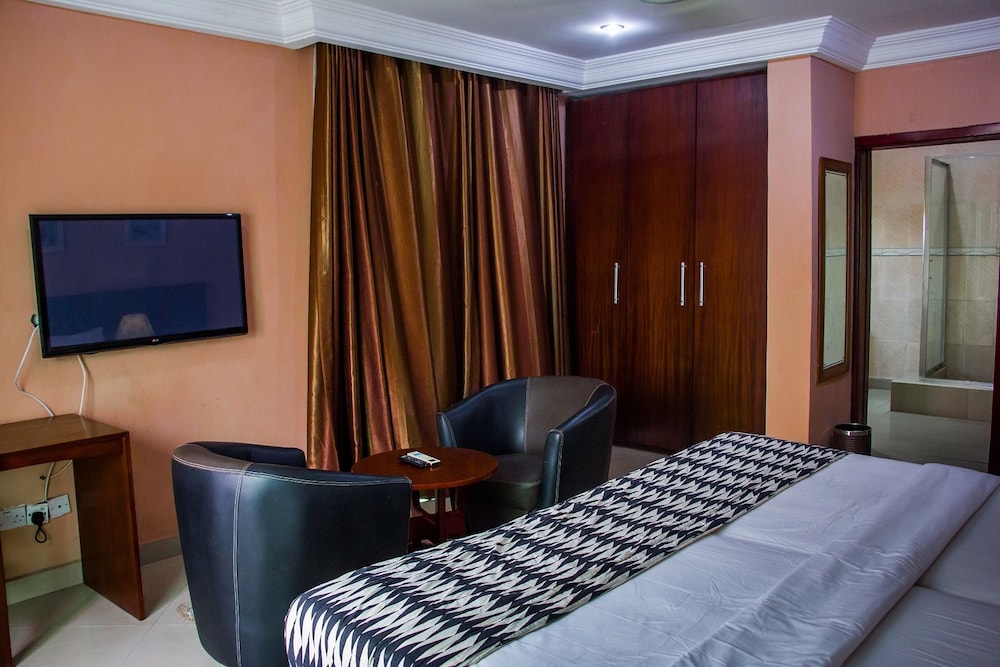 Chaka Resort & Extension 8/50