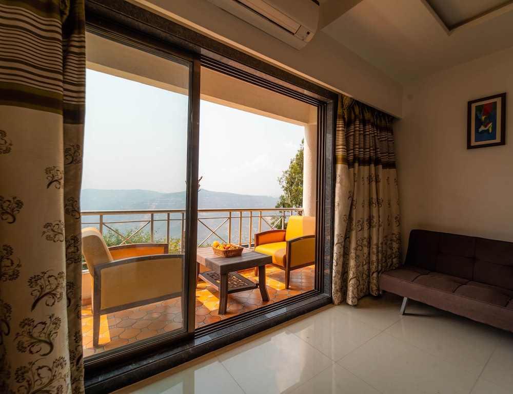 Cloud Mist Resort and Spa 30/50