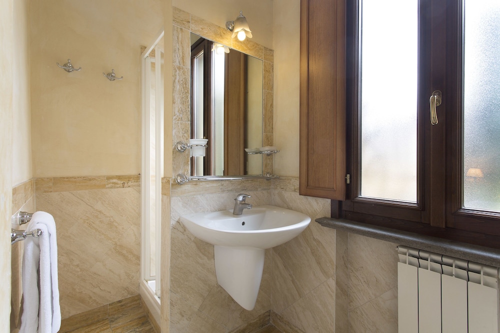 Hotel Teatro Pace 38/50
