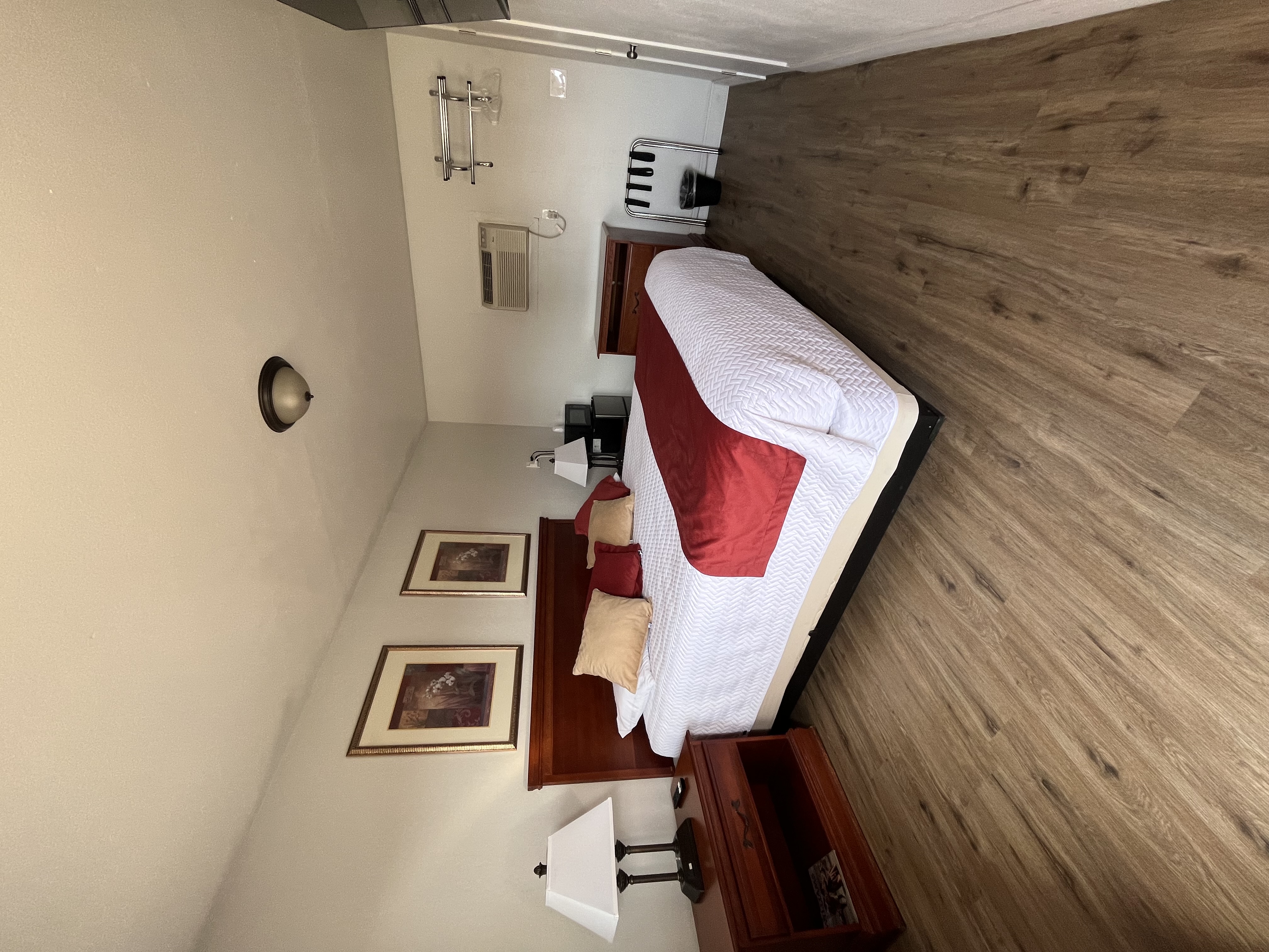 1 Bed King