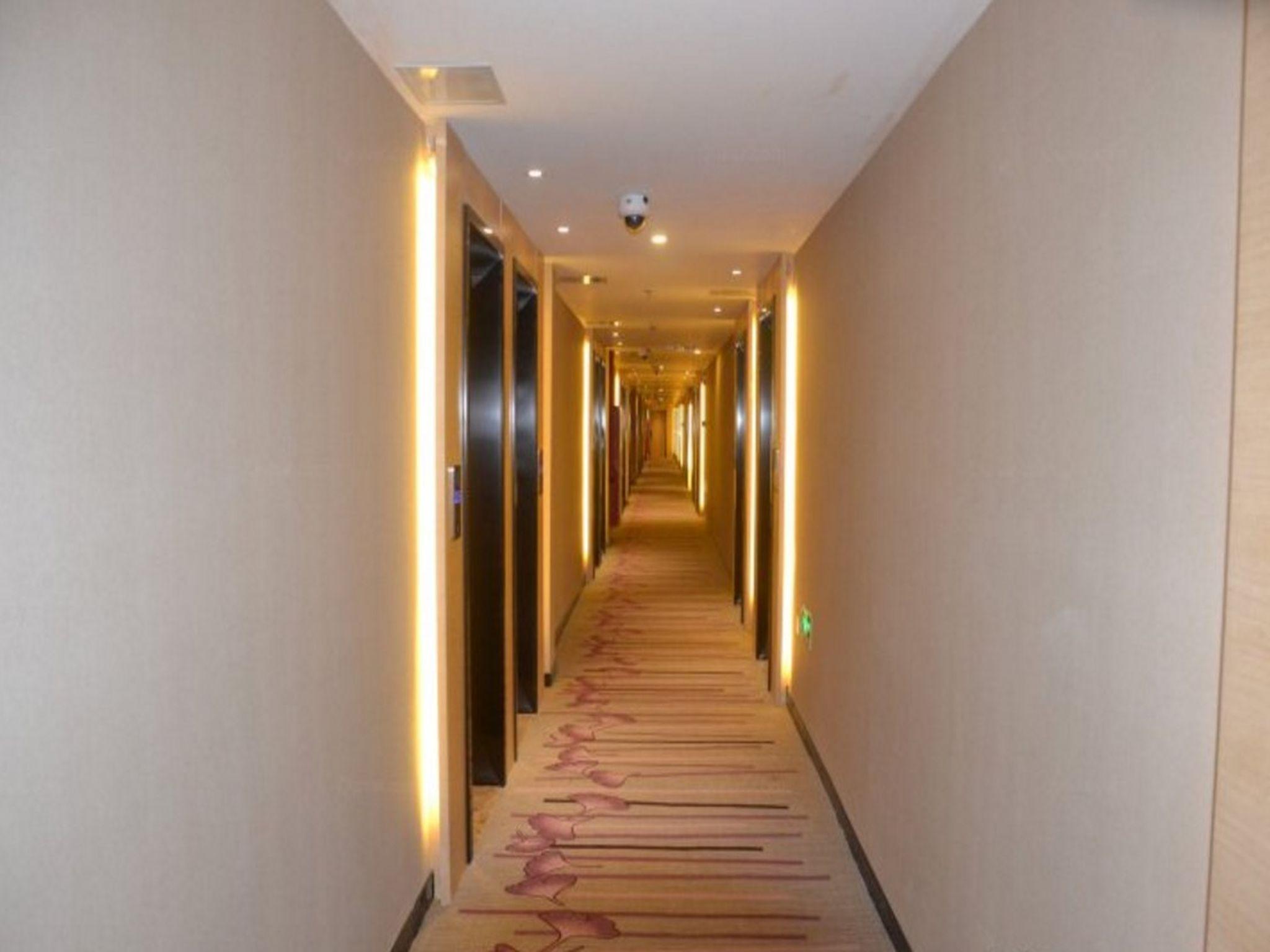 Lavande Hotel (Shanghai Zhangjiang Guanglan Road Metro Station) 17/24
