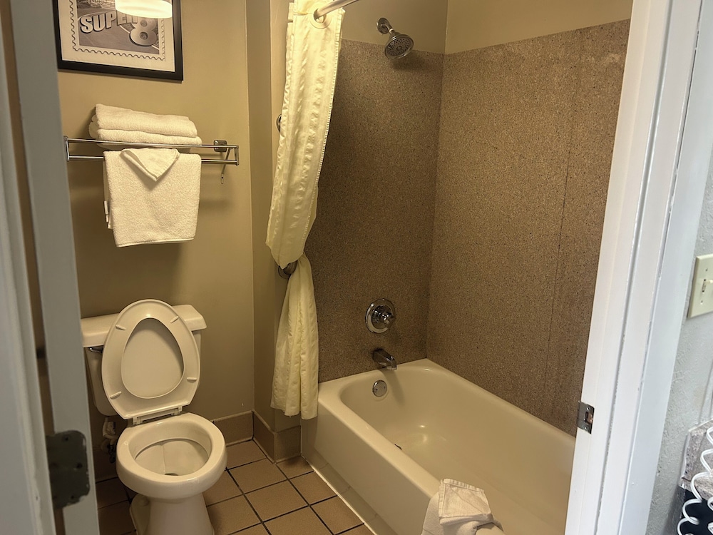 Super 8 by Wyndham Pigeon Forge Dollywood Lane 52/56