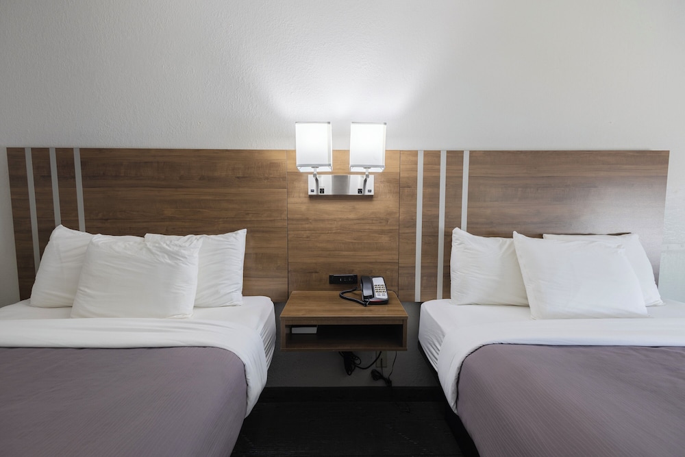 Countryside Inn And Suites 13/40