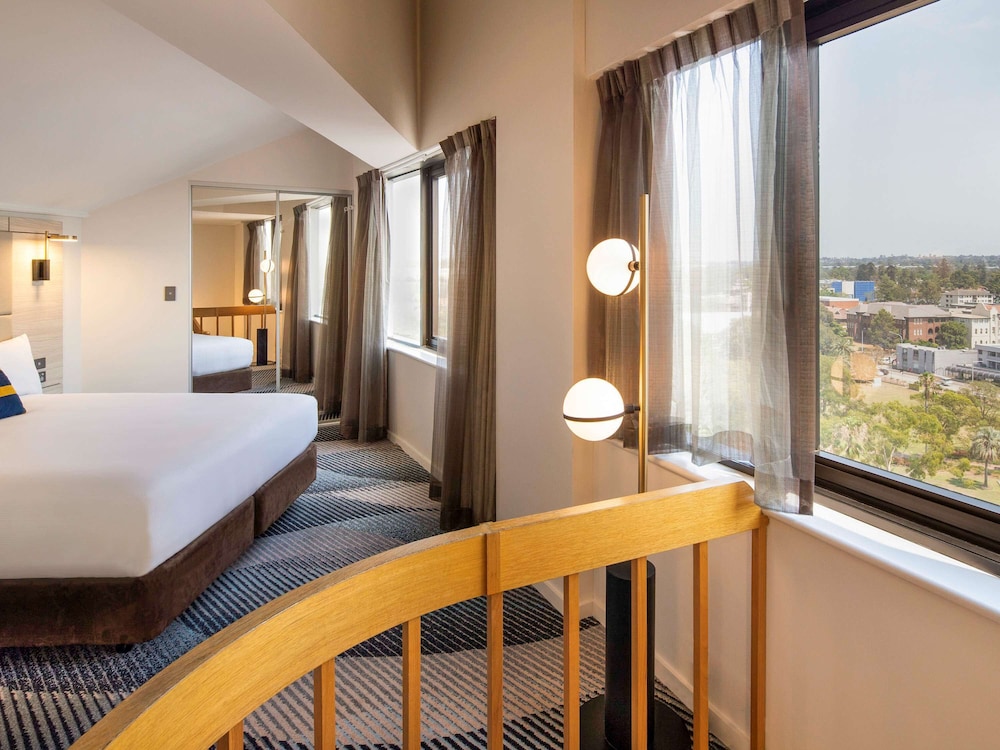 NOVOTEL SYDNEY PARRAMATTA 16/70