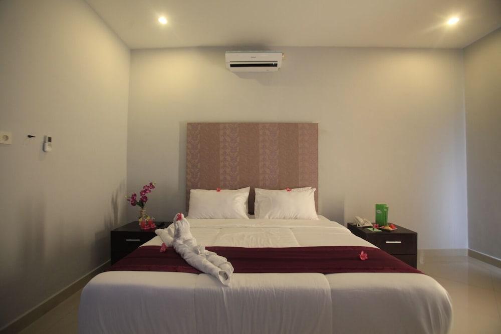 Grand Inn Hotel Mataram photo3