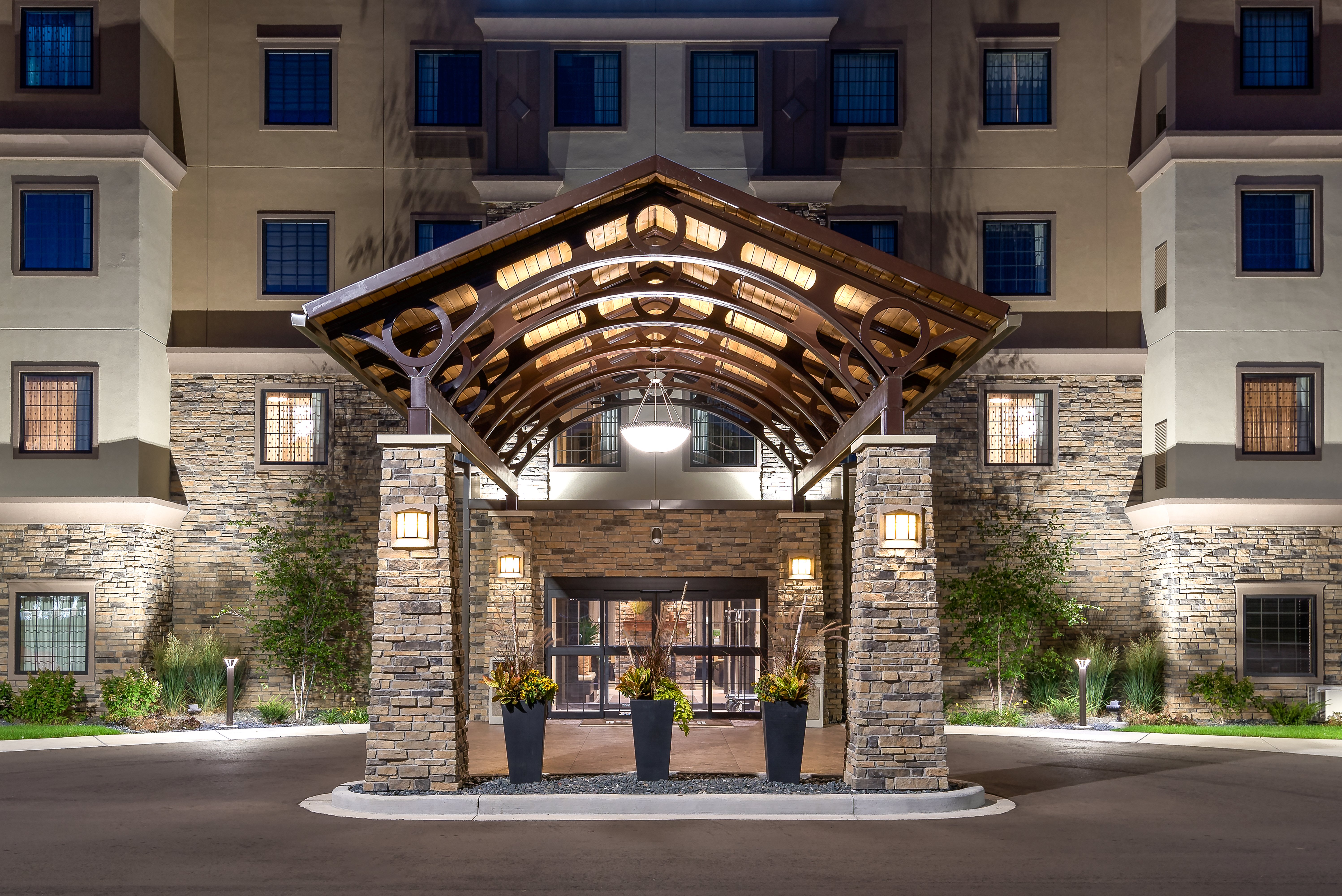 STAYBRIDGE SUITES EAU CLAIRE - ALTOONA 62/67