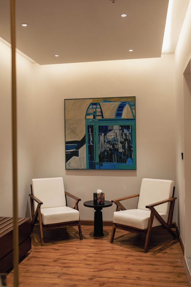 Ambiance Boutique Art Hotel Islamabad 65/78