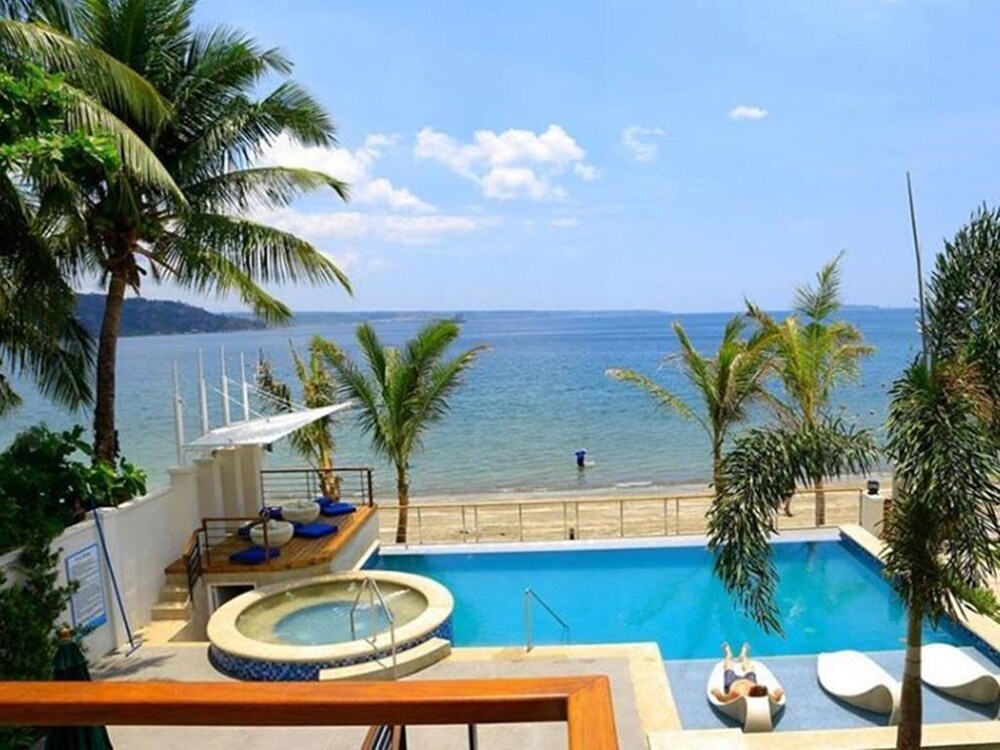 Icove Beach Hotel 32/38