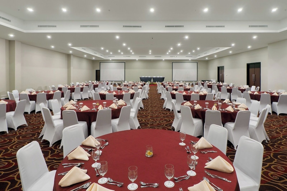 d'primahotel Kualanamu 45/48