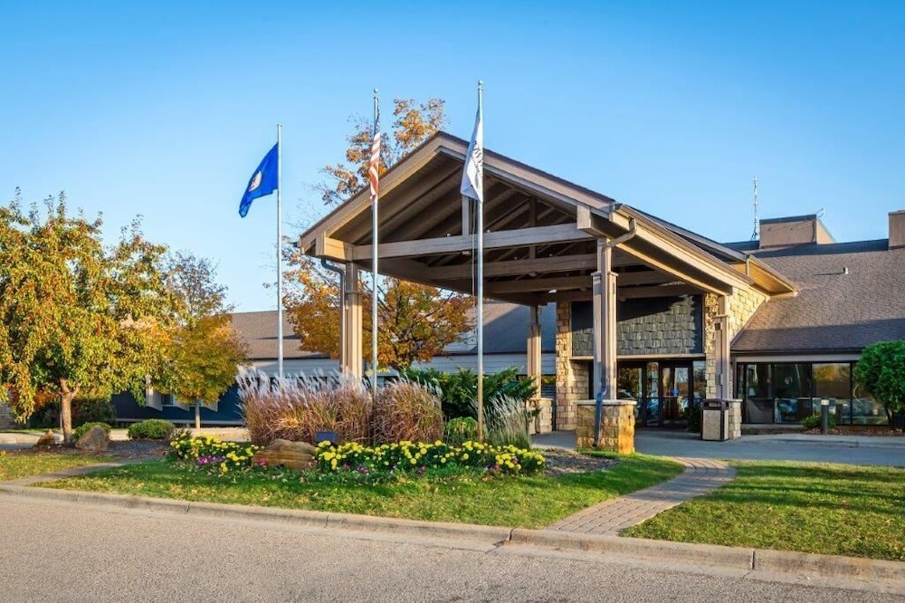 Arrowwood Resort And Conference Center 9/69