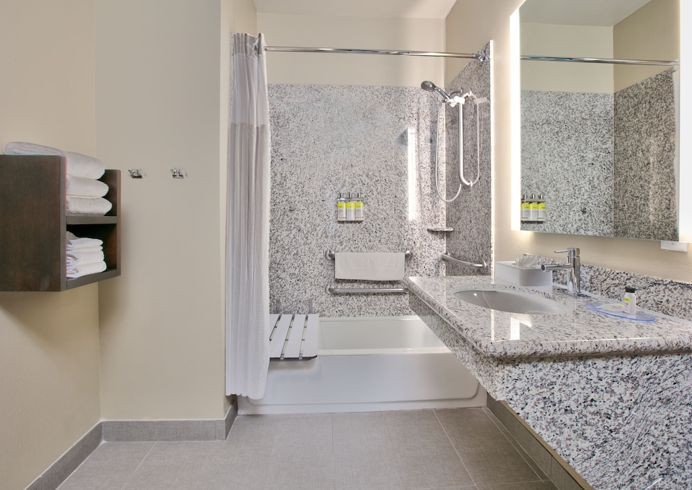 Staybridge Suites Plano - Richardson Area 24/70