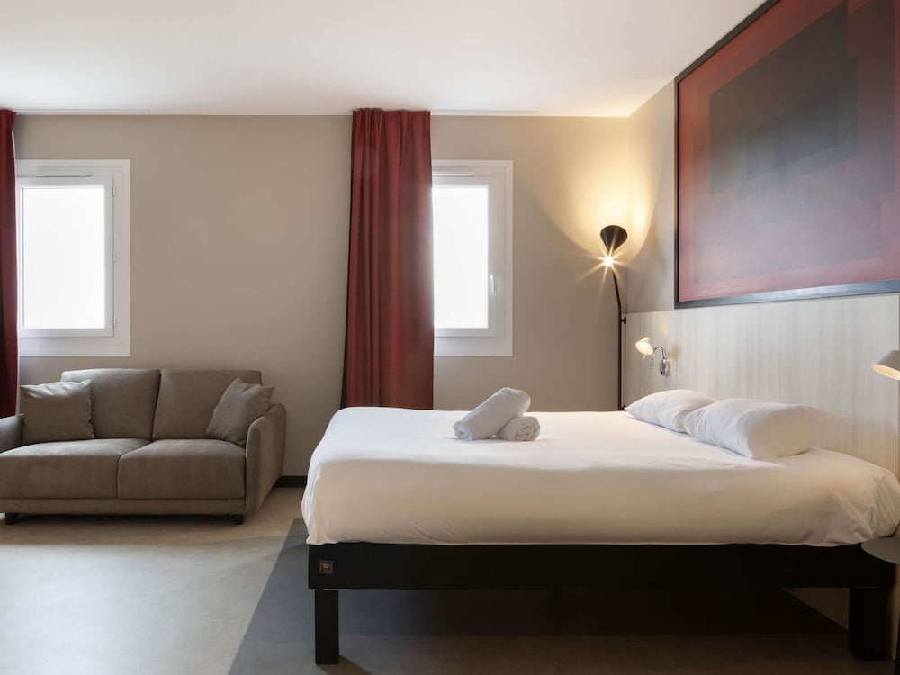 Ibis Douai Dechy 13/48
