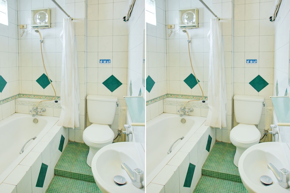 Townhouse Oak Palembang Near Jembatan Ampera Formerly Azzura Hotel 28/32
