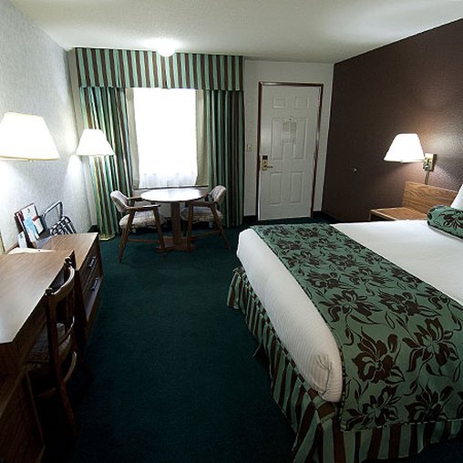 Flagship Inn of Ashland 24/72