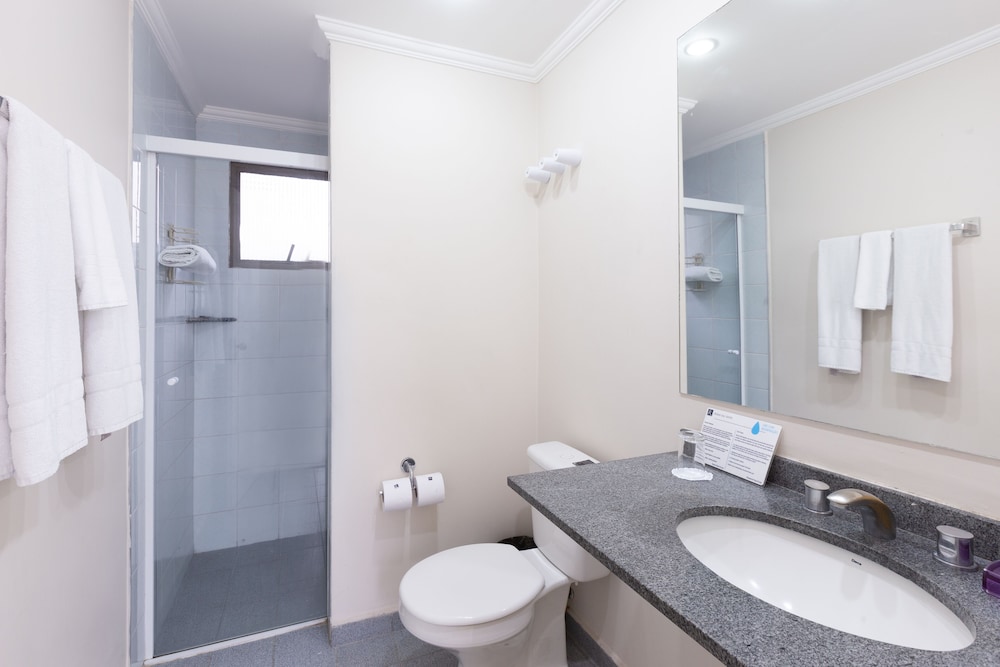 Rojas All Suites Hotel 55/56