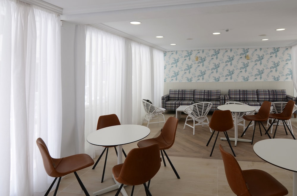 Hotel Vibra Lei Ibiza 32/40