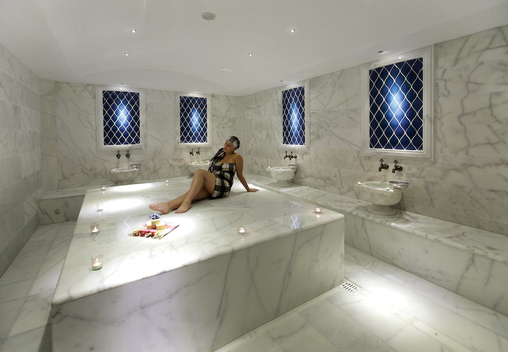 Julian Club Hotel 42/64
