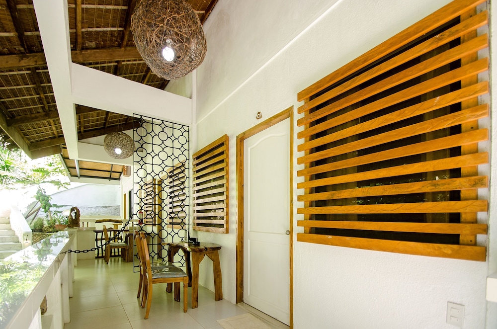 Cocoloco Boracay Beach Resort 54/74