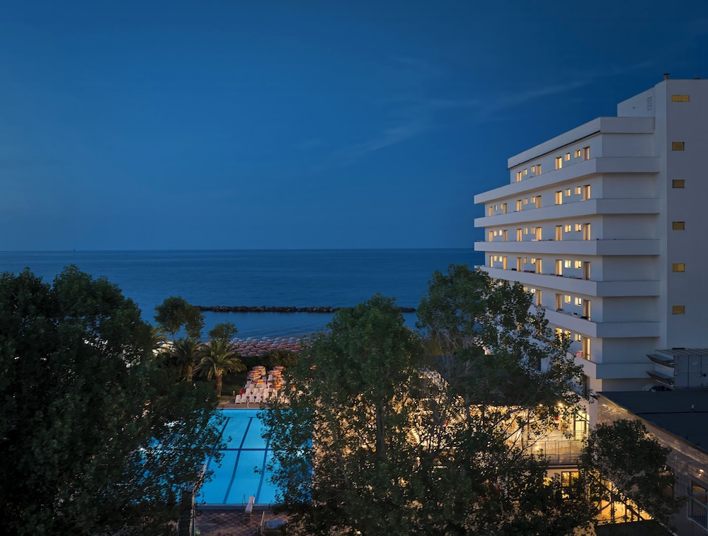 Serena Majestic Hotel Residence in MONTESILVANO