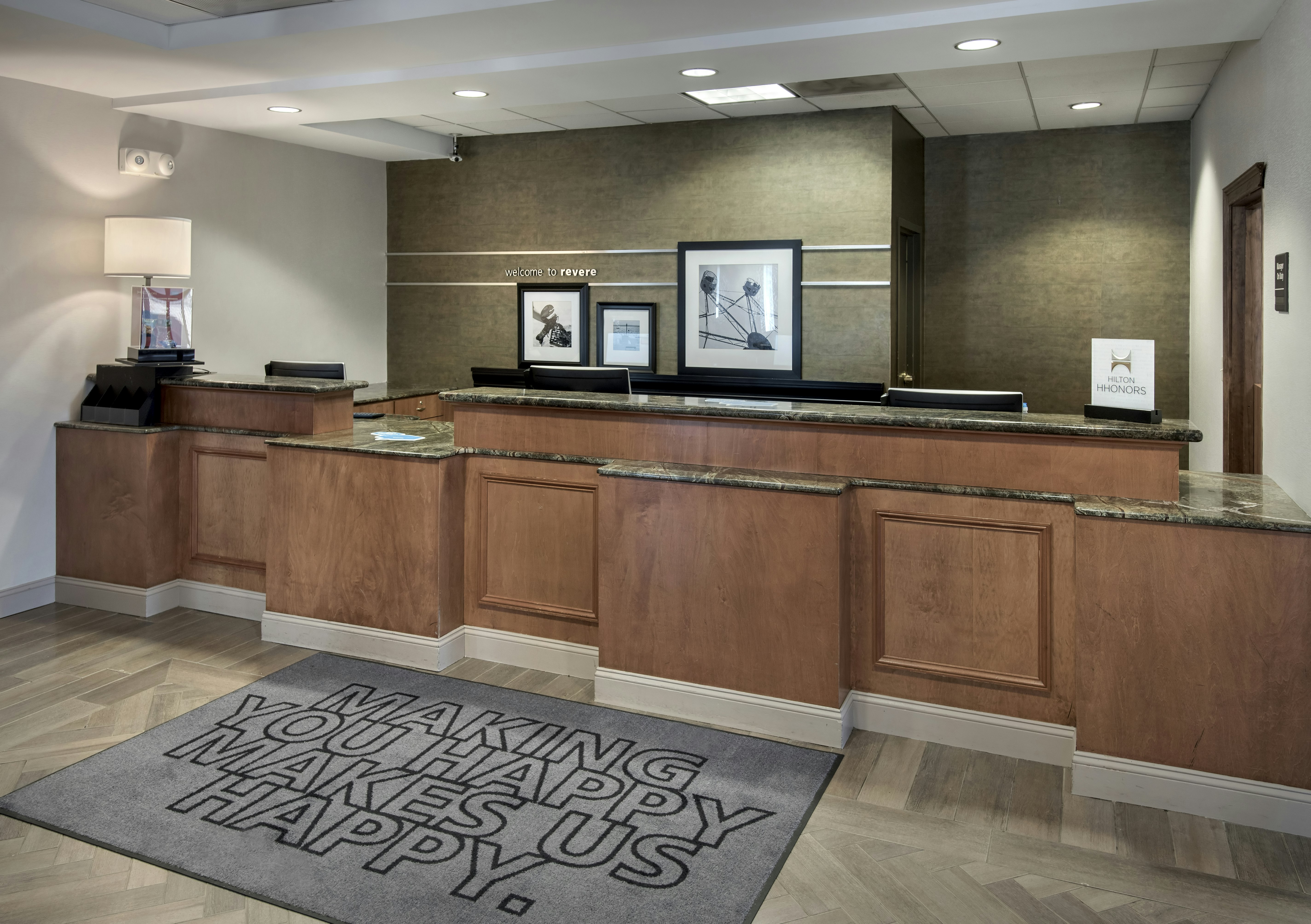 Hampton Inn Boston Logan Airport 7/38