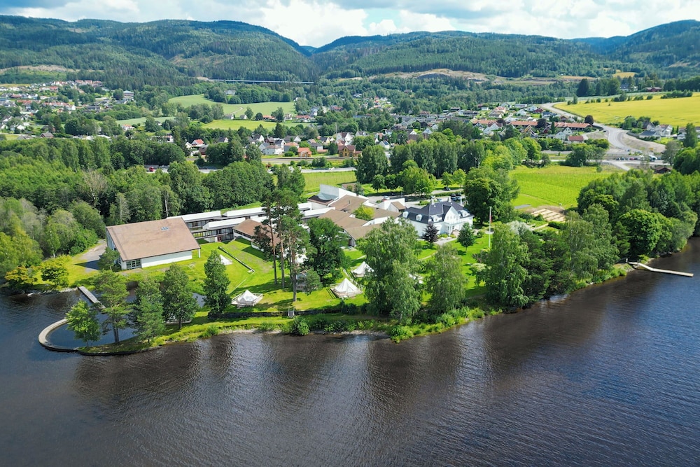 Thorbjornrud Hotel 55/62