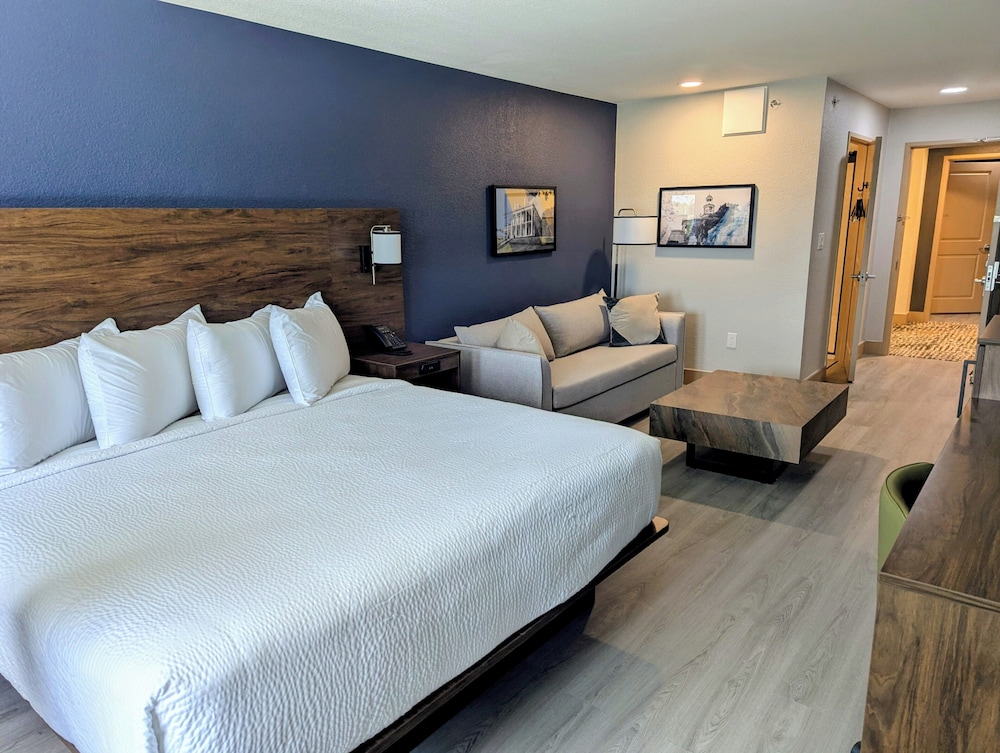 غرفة قياسية بسرير كينج، Hotel Vue, Ascend Hotel Collection 3/7